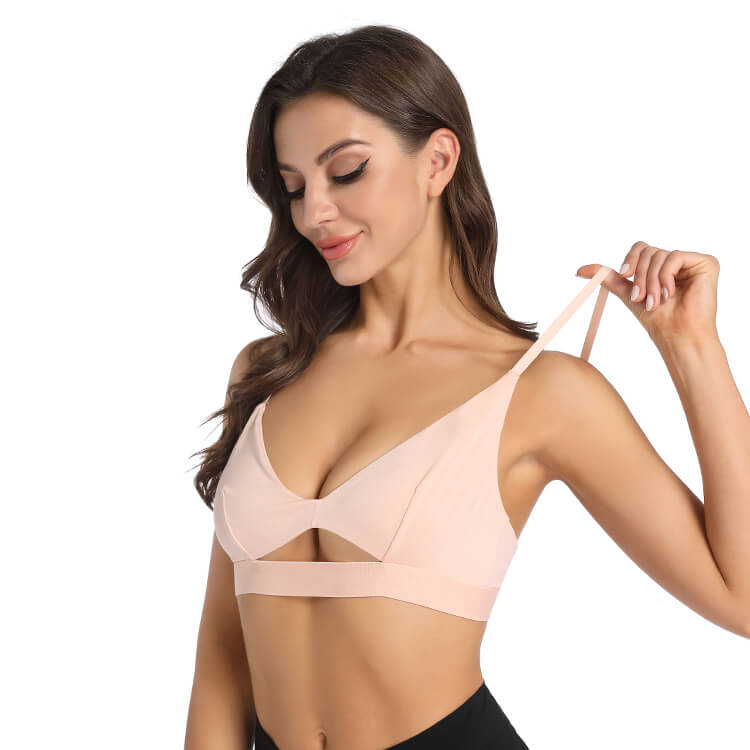 adjustable push-up sports bra